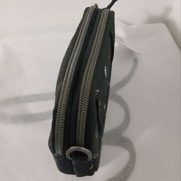 Lug Coupe SE, Snowman Trees - Picture 4 of 6